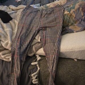 Source Unknown Women's Plaid Leggings - Black and Red Size Small